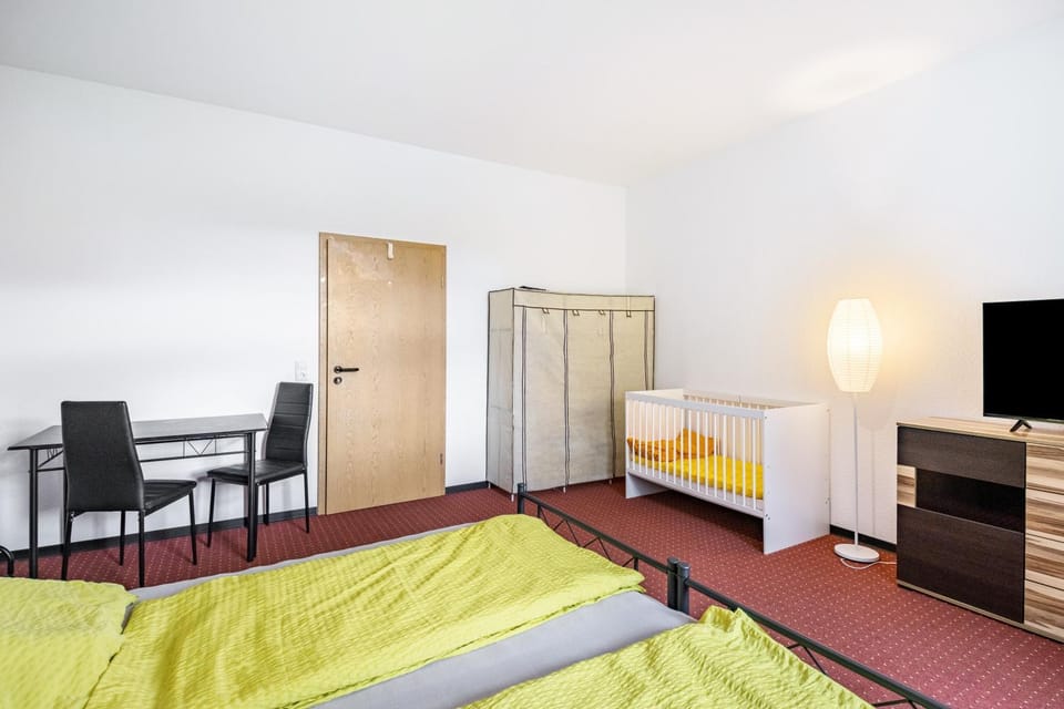 Living room, Bedroom
