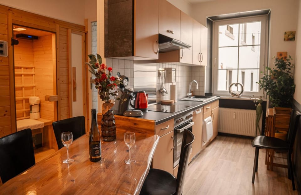 Property building, Kitchen or kitchenette, Living room