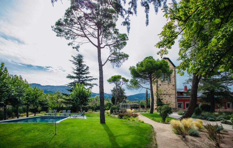 Property building, Garden, Mountain view