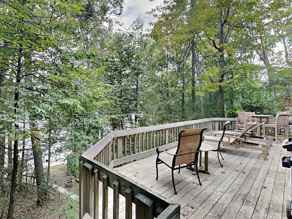Somewhere House in Deep Creek Lake