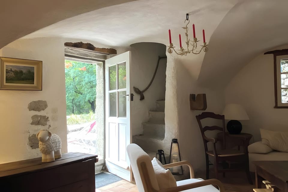 Property building, Living room