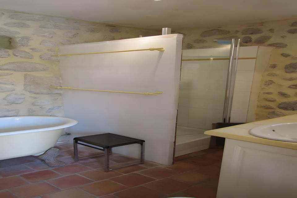Bathroom, Living room