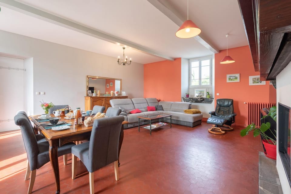 Property building, Living room