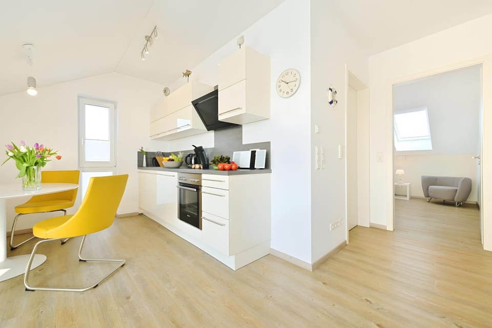 Kitchen or kitchenette, Living room