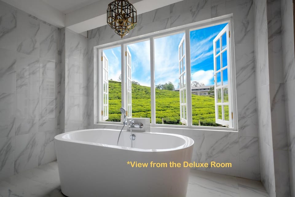 Shower, Toilet, Hot Tub, Bathroom, Garden view