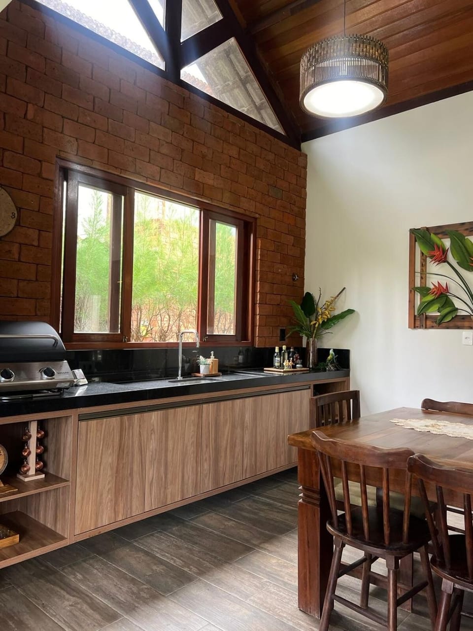 BBQ facilities, Dining area