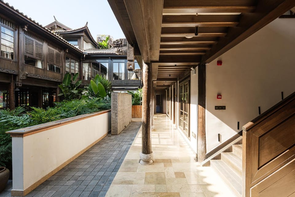 Property building, Day, View (from property/room), Balcony/Terrace