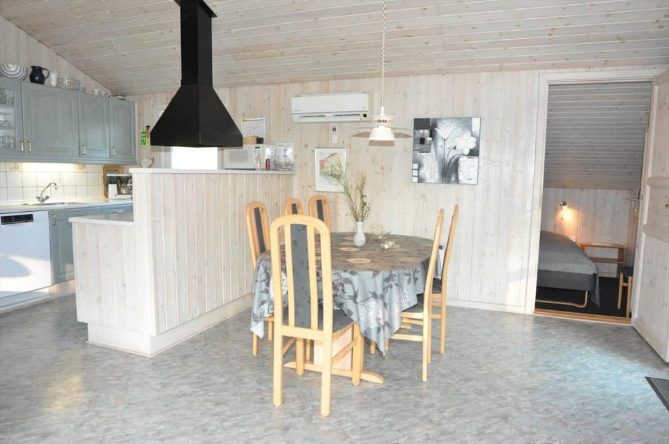 30402-Ulfborg-Anemonevej-299-B House in Central Denmark Region