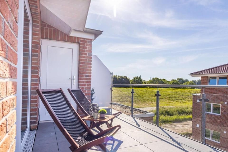View (from property/room), Balcony/Terrace, Balcony/Terrace, sunbed
