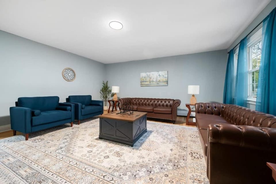 Spacious 3BR Apt Near MetroNorth Apartment in Mount Vernon