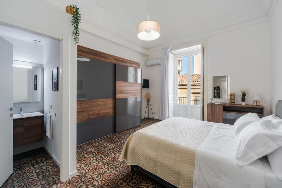 Twins 664 Home by Letstay Apartment in Catania