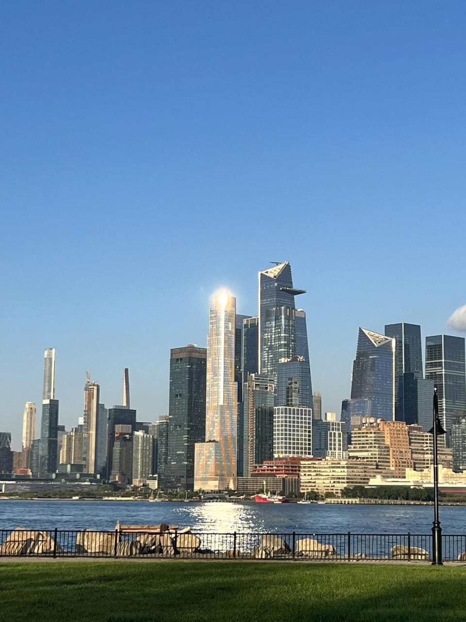 Nearby landmark, City view, River view