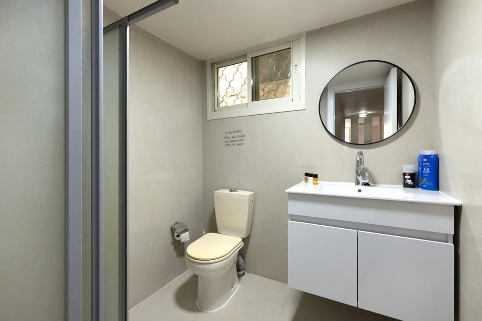 Toilet, Bathroom
