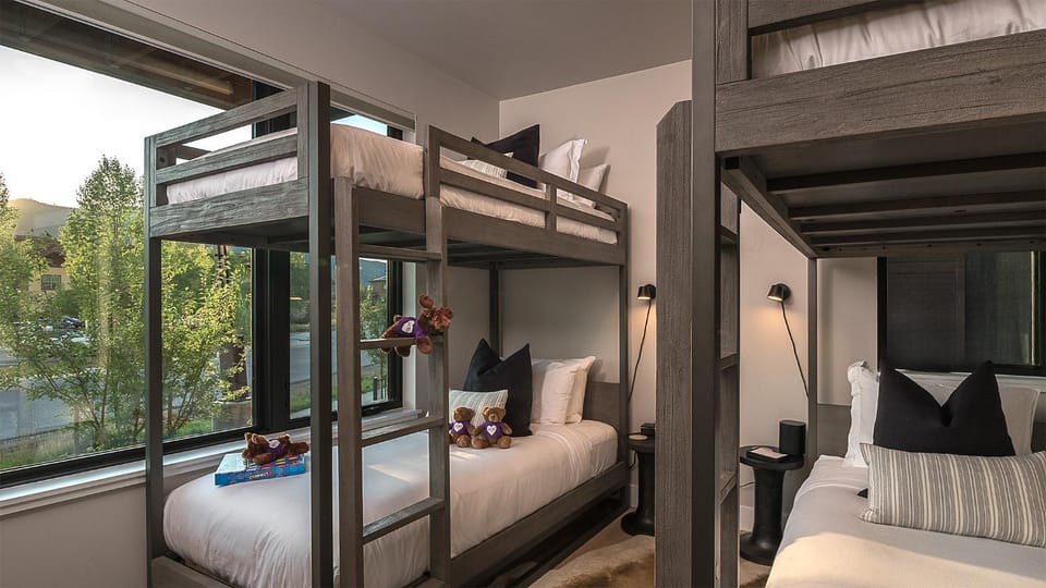 Bed, View (from property/room), Bedroom