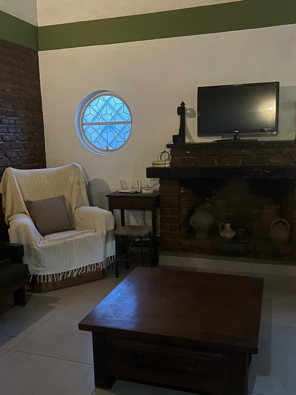 Communal lounge/ TV room, TV and multimedia, Living room, Seating area, Evening entertainment