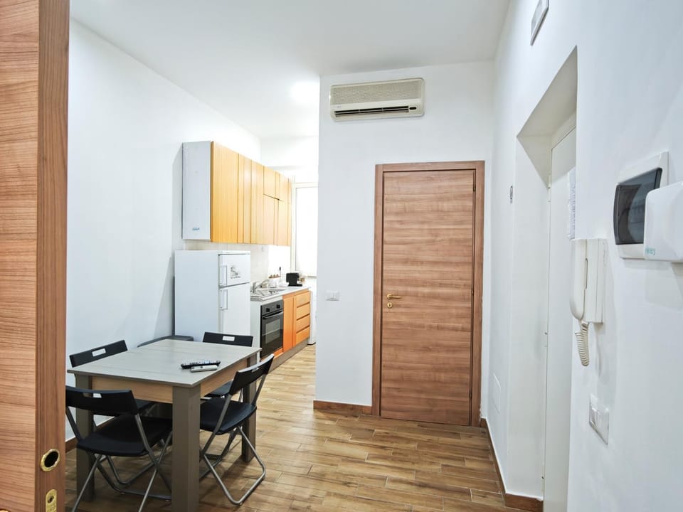Karrass Apartment in Bari