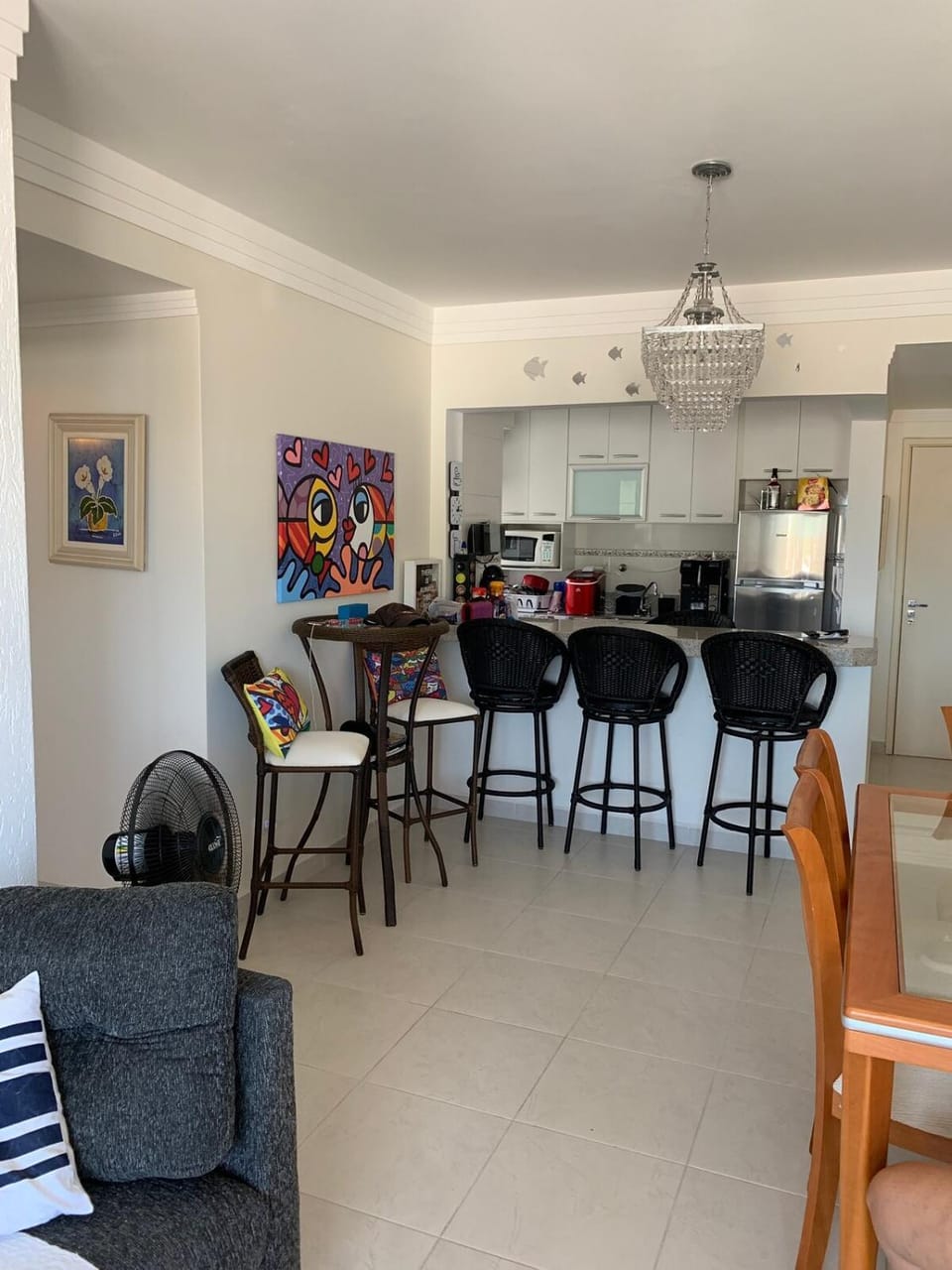 Apto Pé na Areia melhor praia do Guarujá, Tombo 2 dormitórios com suíte Apartment in State of São Paulo
