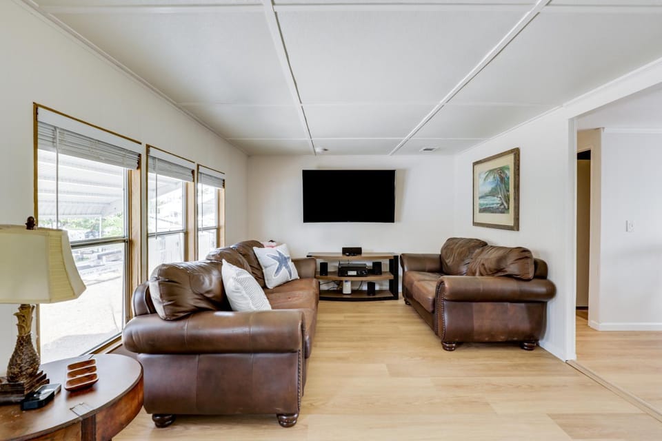 Fish & Boat On-Site! Waterfront Florida Keys Home House in Marathon