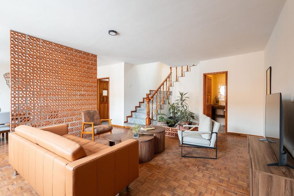 Communal lounge/ TV room