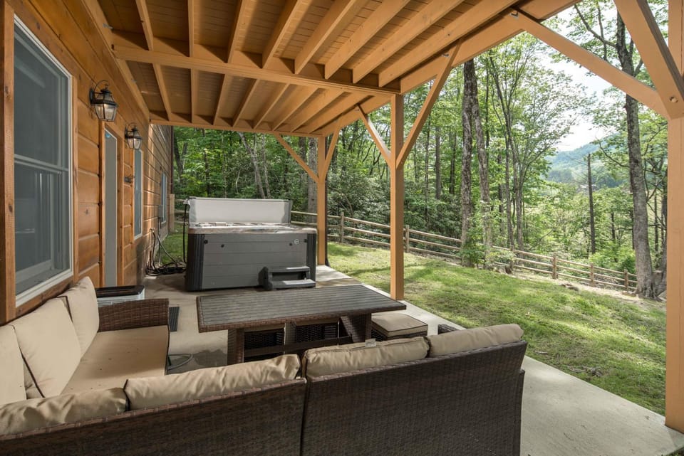 Cabin At Cool Springs Cabin in Watauga