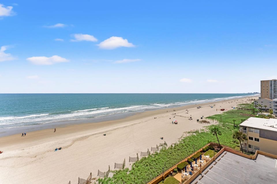 Maisons-Sur-Mer 601 - Oceanfront - Shore Drive House in South Carolina