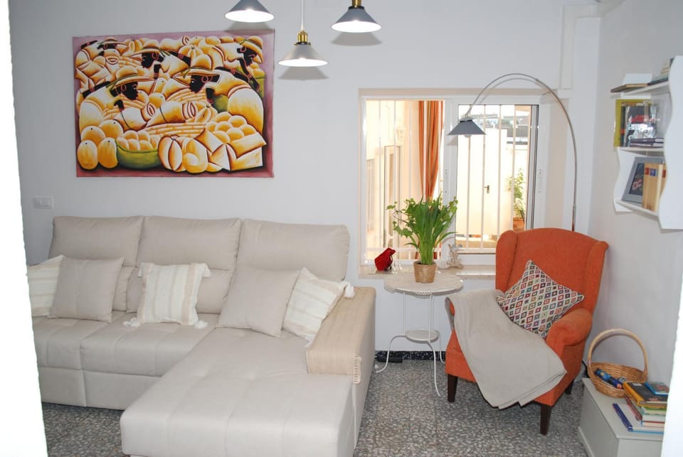 Living room, Lounge or bar