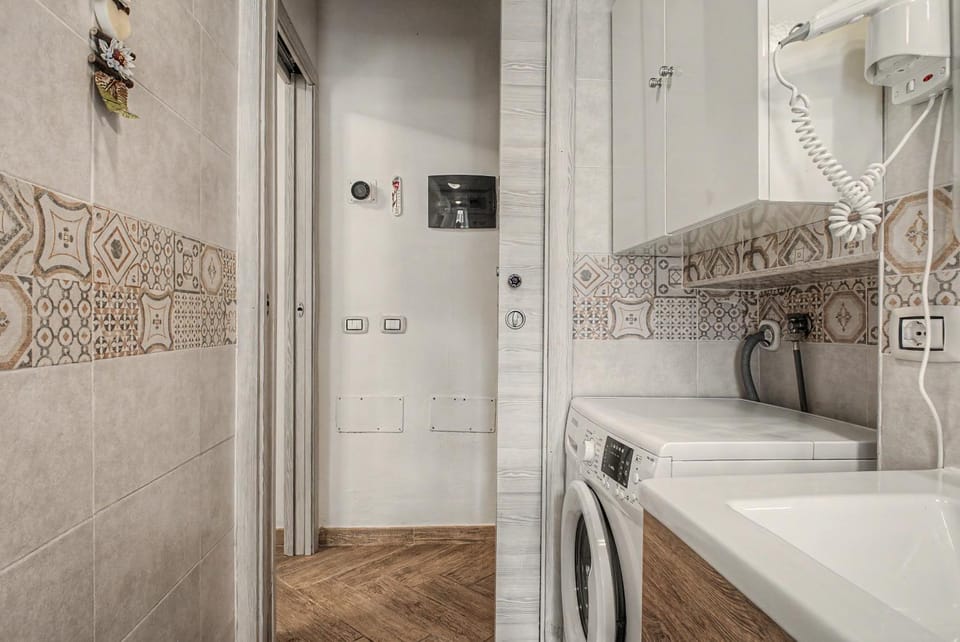 Bathroom, Living room