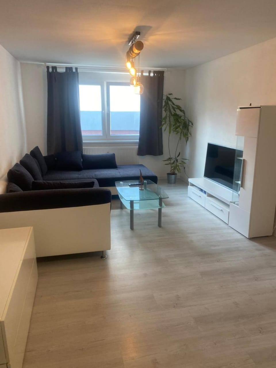 Moderne 3 Zimmer Wohnung mit 2 Badezimmer in Herbolzheim! Apartment in Ortenau