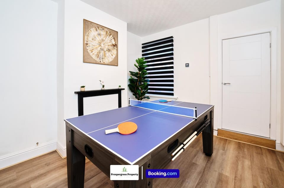 Table tennis