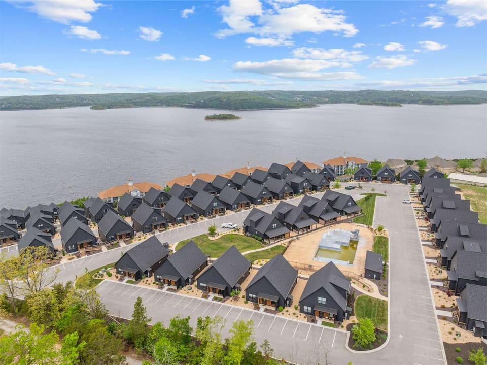 Pineapple Pointe - Stay for 20 House in Ridgedale