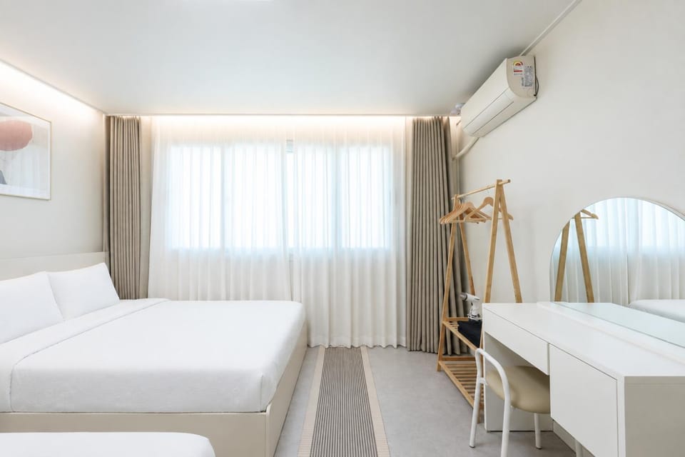Busan Jeonpo Station 3min Rooftop Stay Apartment in South Korea