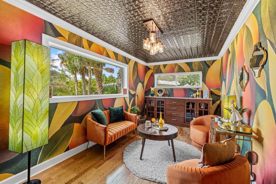 Living room, Seating area