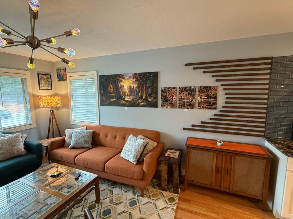 TV and multimedia, Living room, Seating area