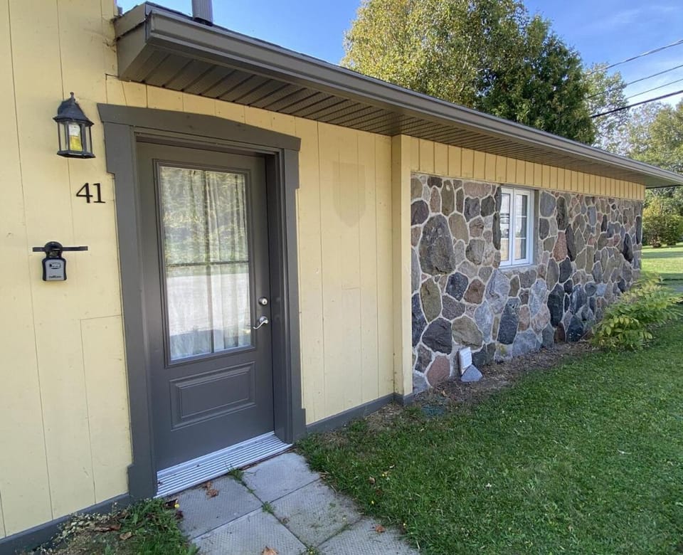 Property building, Facade/entrance