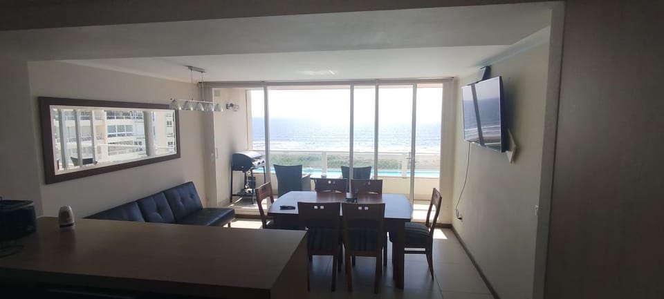 Disfruta la vista de la Laguna y el Mar Apartment in La Serena