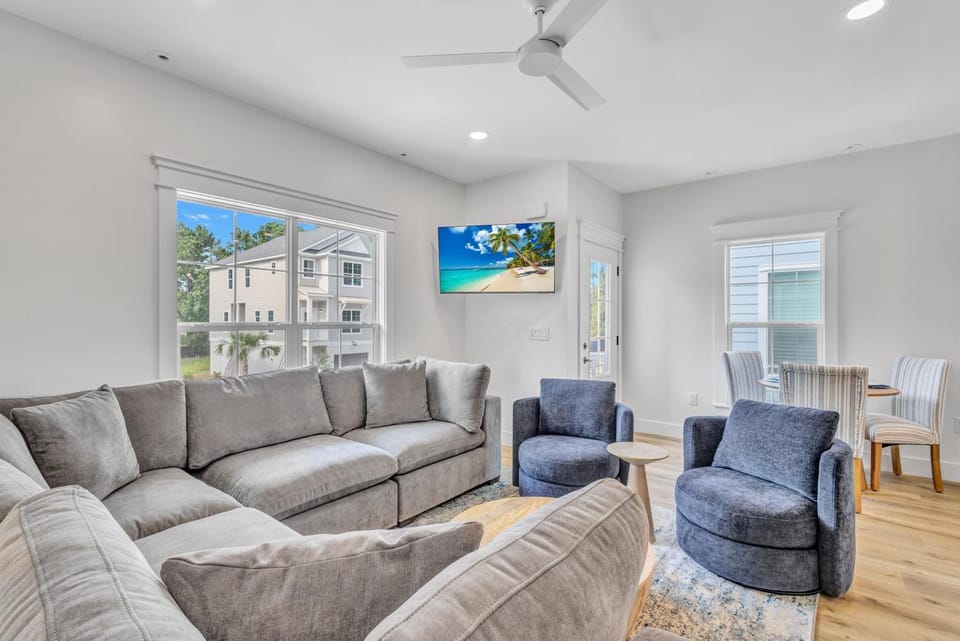 TV and multimedia, Seating area