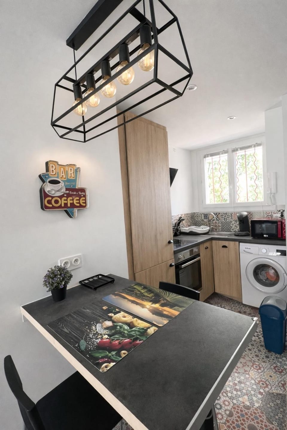 Appartement Cosy - Proche Gare et Centre-Ville Apartment in Saint-Raphael
