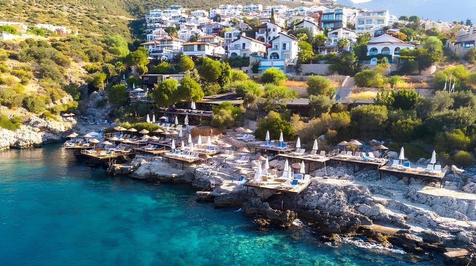 Property building, Restaurant/places to eat, Off site, Day, Natural landscape, Bird's eye view, Beach, Mountain view, Sea view, Sea view, Quiet street view, pet friendly, pet friendly, sunbed