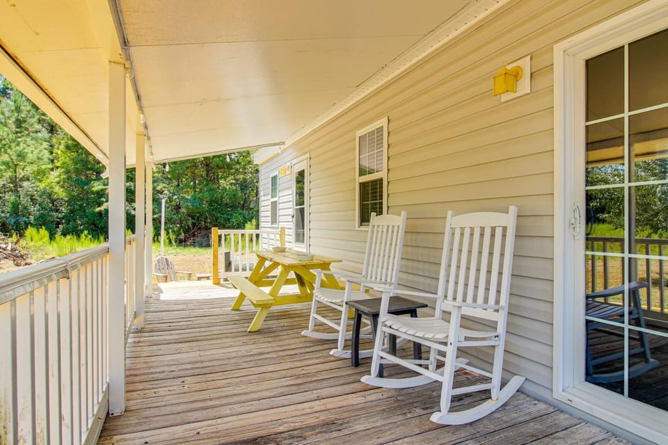 3 Mi to ICW: Coastal Carolina Home w/ Pool Access House in Topsail
