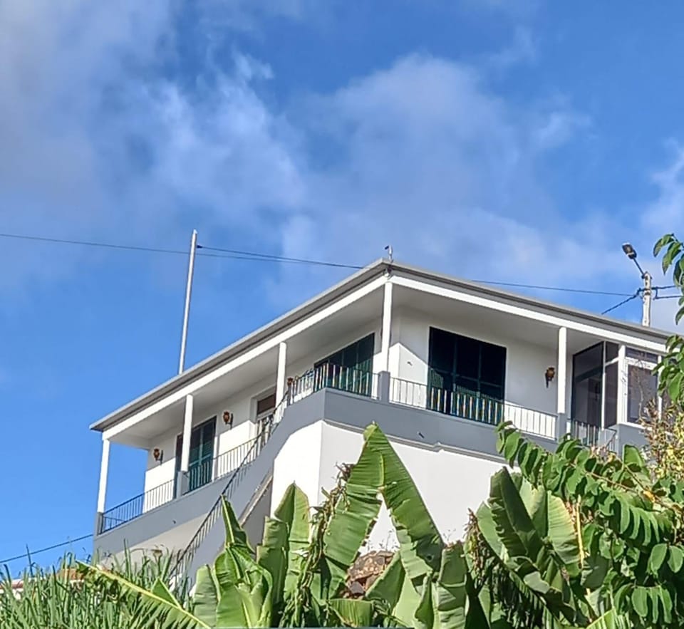 Property building, View (from property/room), Balcony/Terrace