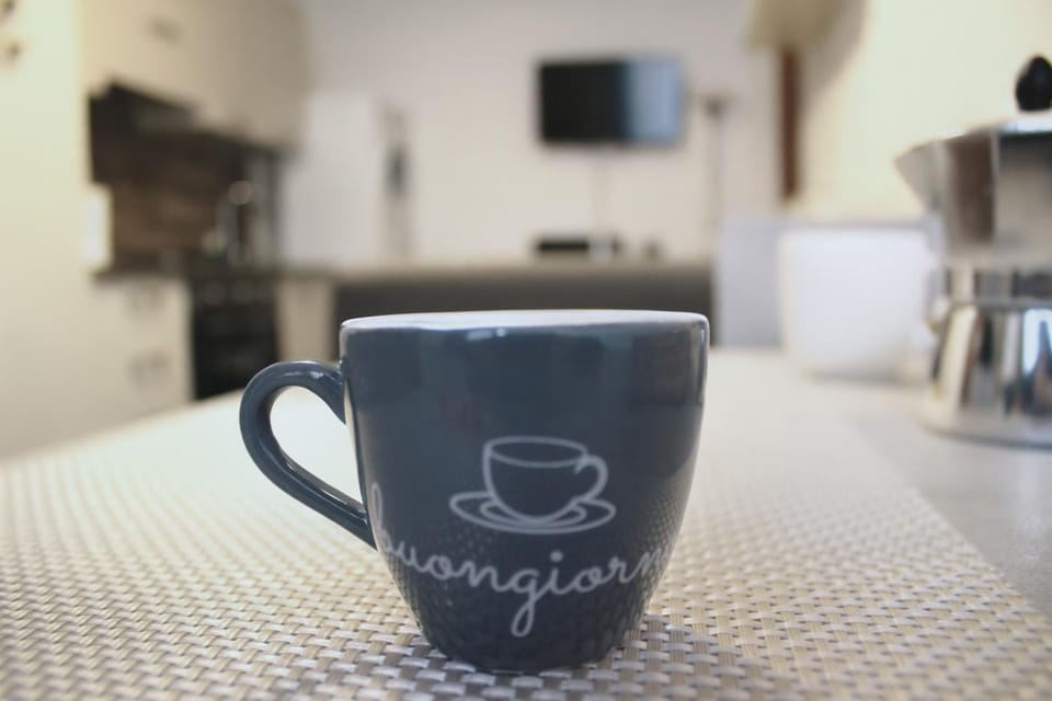 Coffee/tea facilities, Kitchen or kitchenette