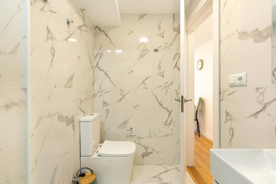 Toilet, Bathroom