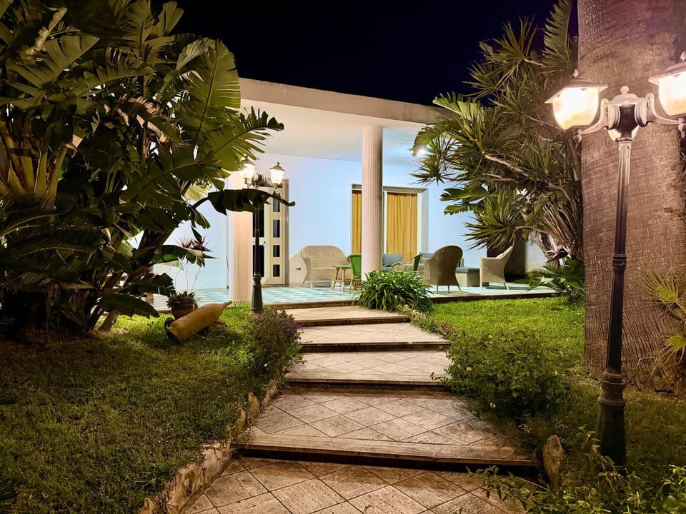 Property building, Garden