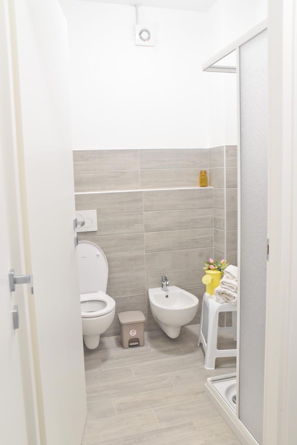 Shower, Toilet, Bathroom, bidet