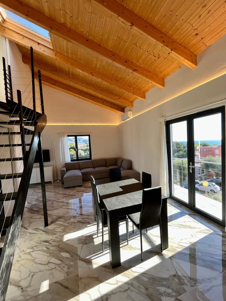 2 BEDROOM APARTMENT iN ViLLA MATEKA Apartment in Roquebrune-Cap-Martin
