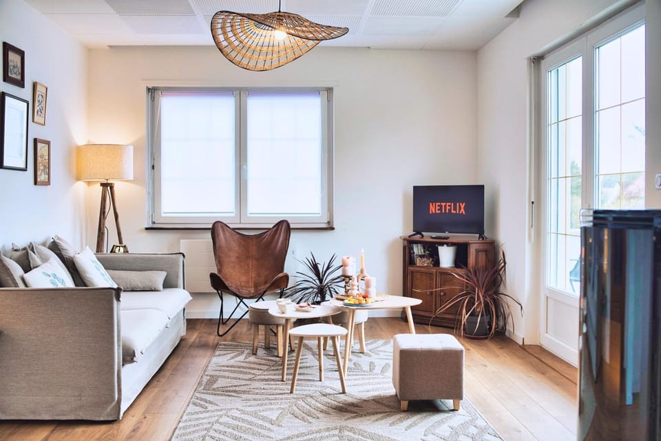 Family & Friends - Route des Vins - Terrasse Vue House in Switzerland