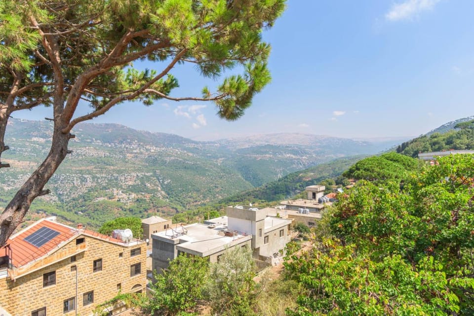 Nearby landmark, Natural landscape, Mountain view