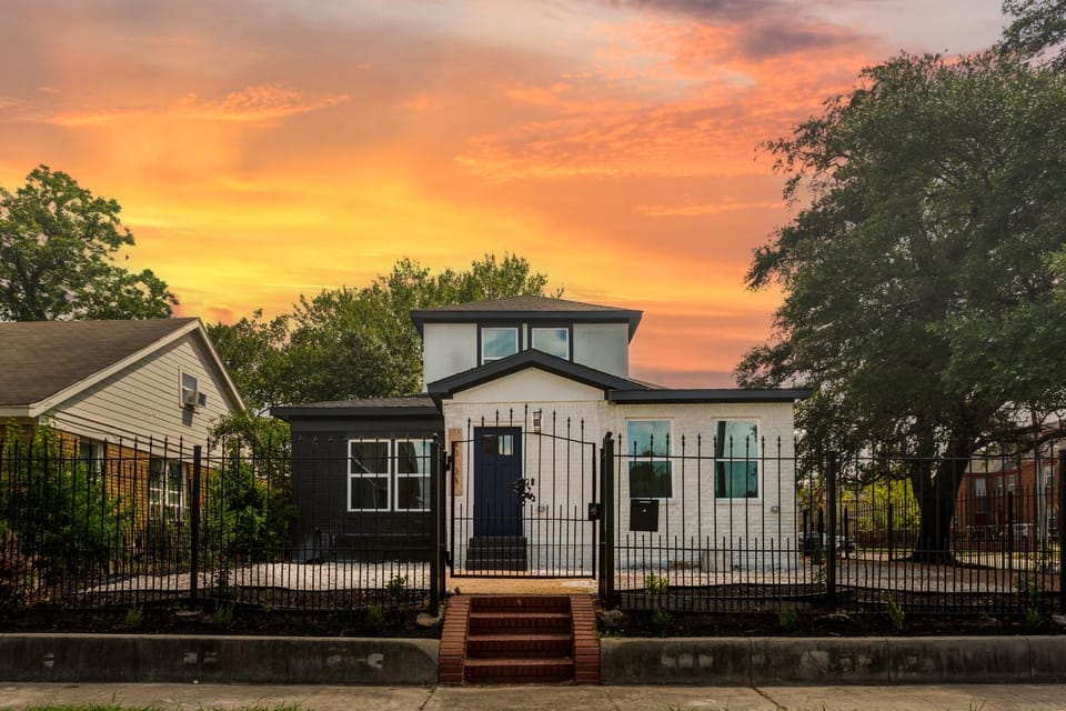 Property building, Neighbourhood, Street view, Sunset