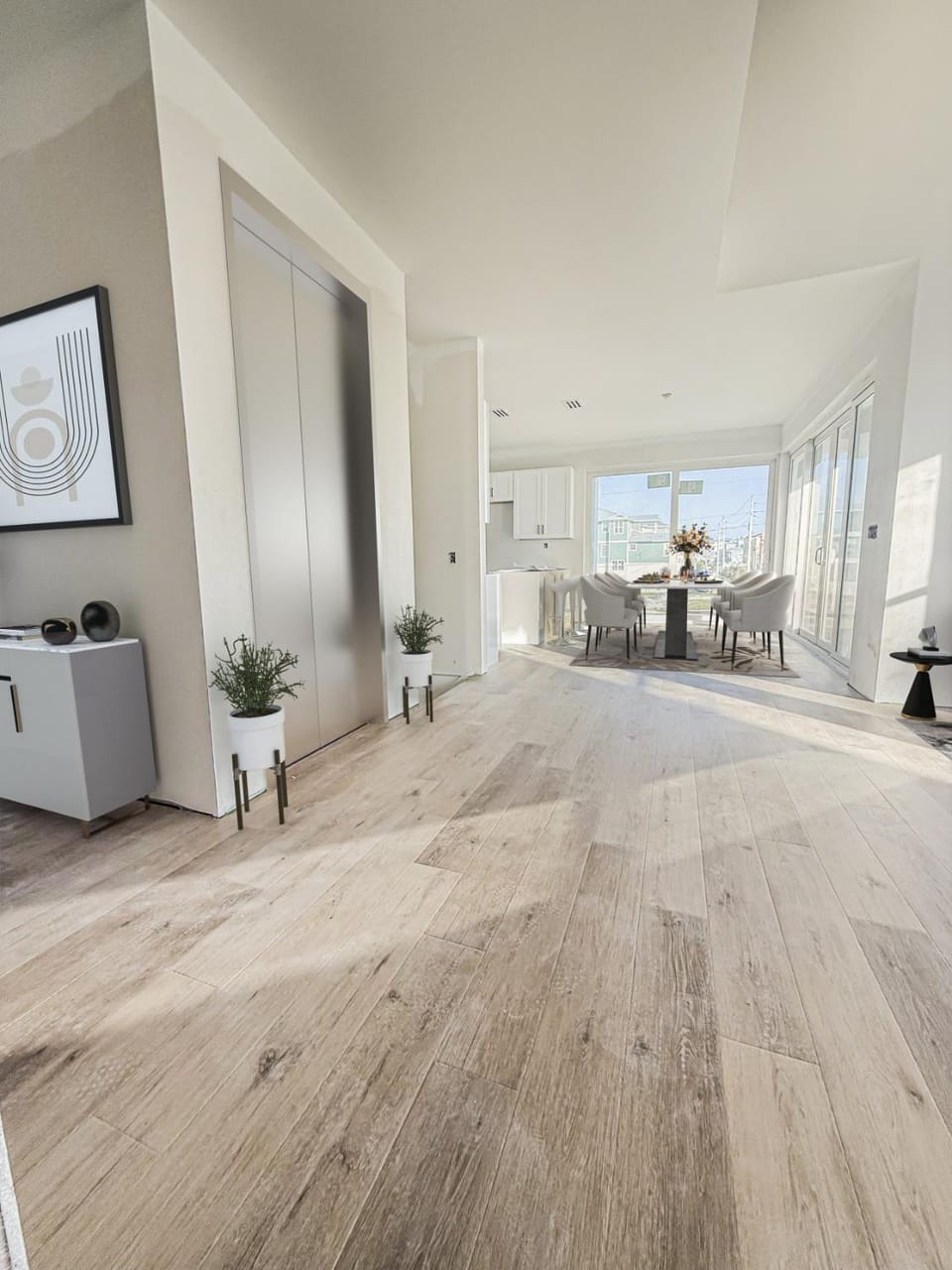 Luxury 5BR- 4BA Coastal Retreat - Stunning Ocean Views and Walk to Times Square House in Estero Island