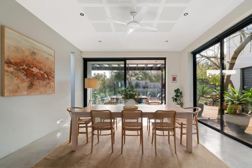 Villa Sorrento House in Melbourne Road